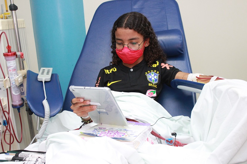 Exposição com atividades de pacientes da hemodiálise é realizado no HU-UFMA (1).JPG