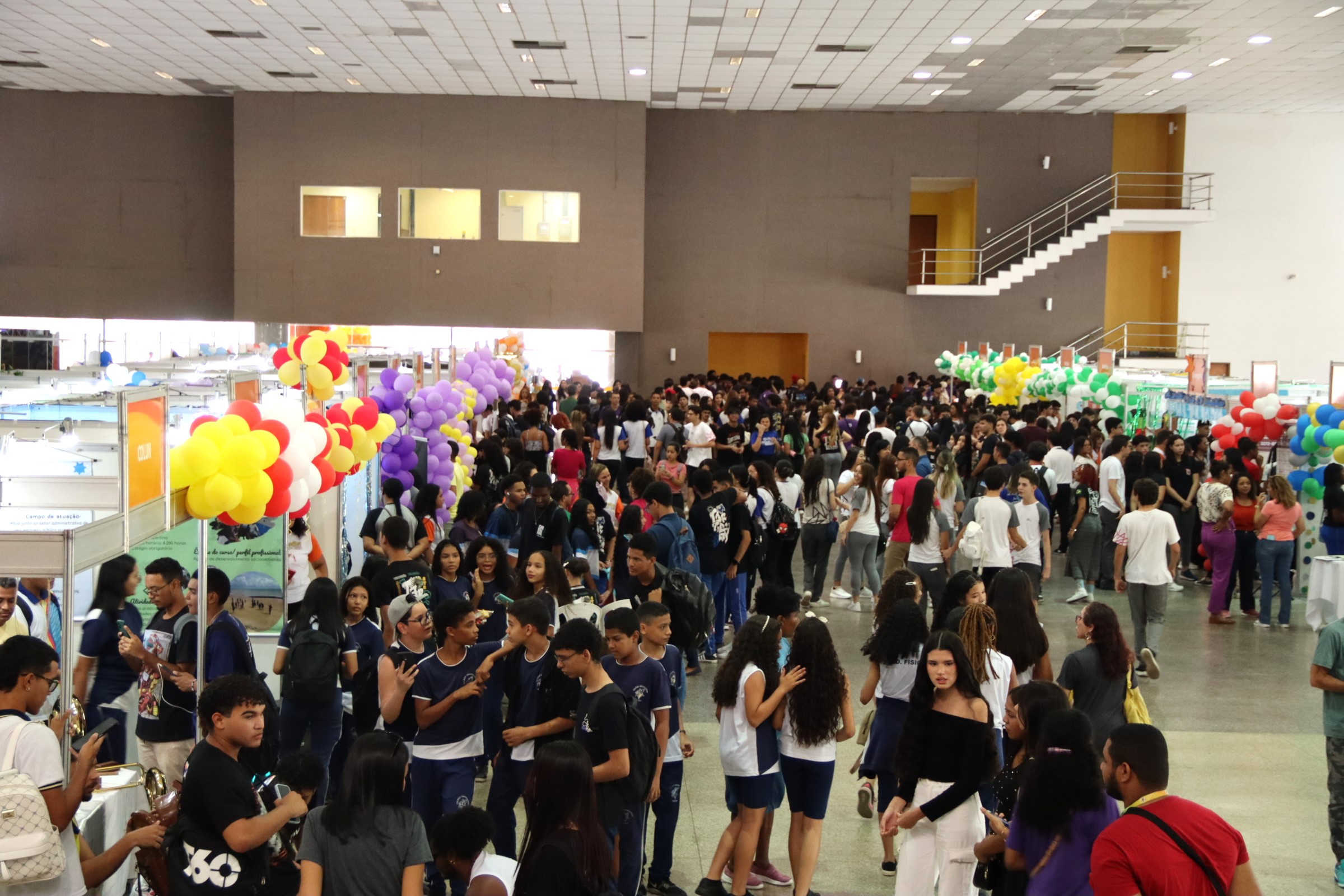 Feira das Profissões 2024 continua nesta quarta-feira, 11, no Centro de Convenções da UFMA