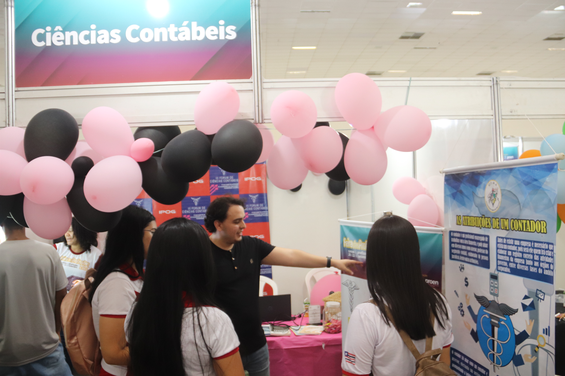Feira das Profissões supera expectativas e recebe cerca de 12 mil participantes - Ciências Contábeis.png Feira das Profissões supera expectativas e recebe cerca de 12 mil participantes - Ciências Contábeis.png