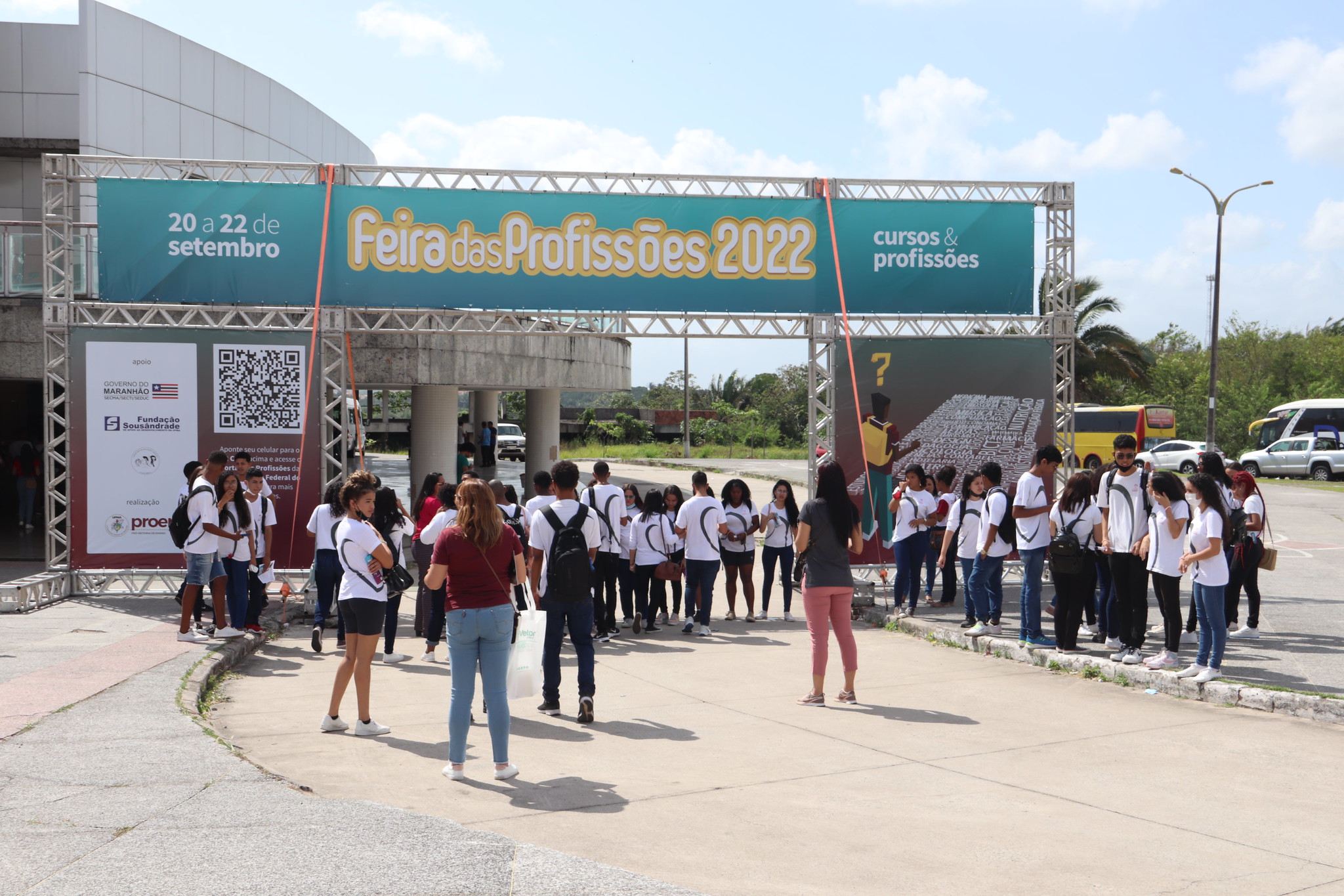 Feira das Profissões supera expectativas e recebe cerca de 12 mil participantes.jpg