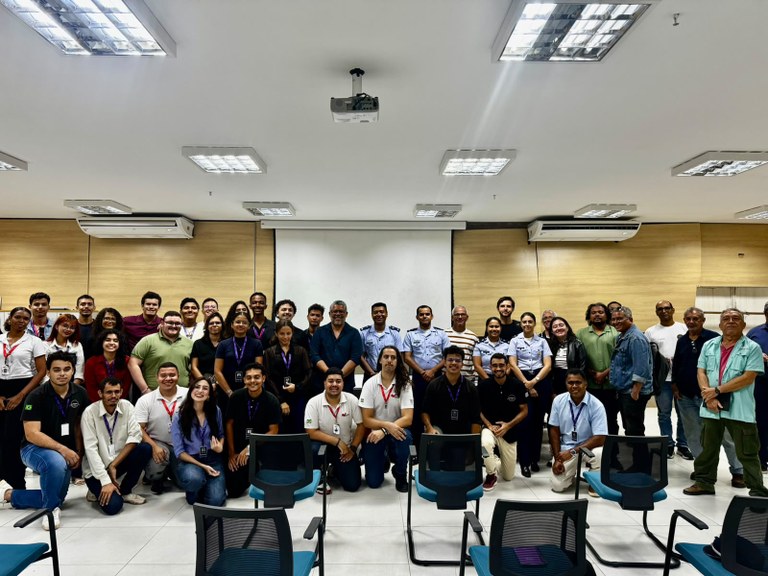 Foguete experimental do curso de Engenharia Aeroespacial é aprovado na Revisão Crítica de Projeto (CDR)
