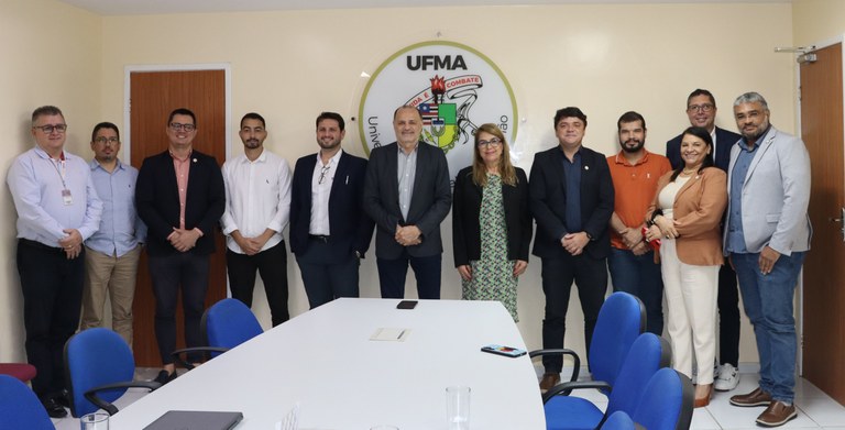> Gestão da UFMA discute parcerias em educação e inovação com a Rede Nacional de Pesquisa