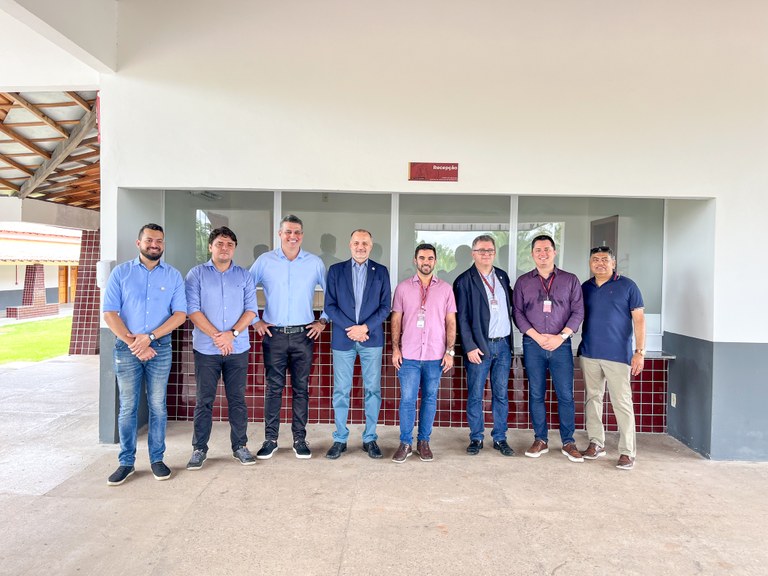 Gestão superior da UFMA faz visita técnica e reuniões em Imperatriz