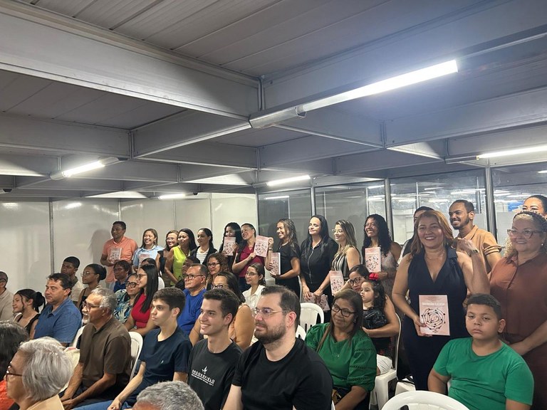 Grupo de Estudos da UFMA lança livro sobre inclusão escolar na 18ª Feira do Livro de São Luís