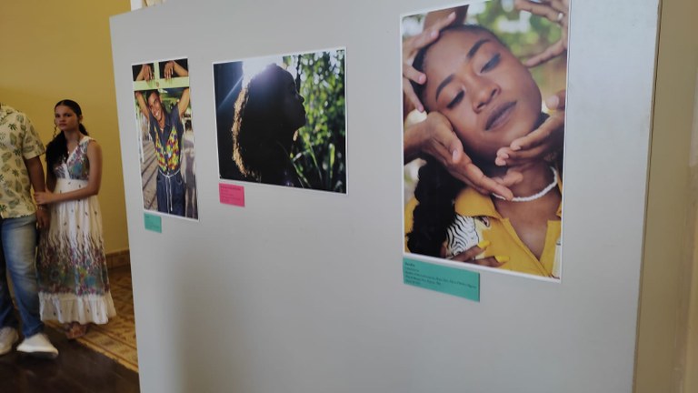 Grupo de Pesquisa ETC realiza exposição "Seres: o amor tece o amanhã" no Palácio Gentil Braga