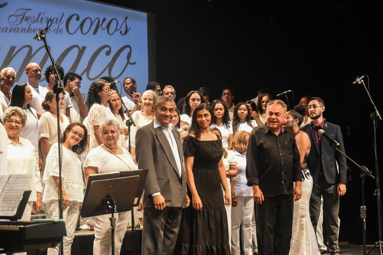 Noite de (en)cantos marca abertura do 43° Femaco