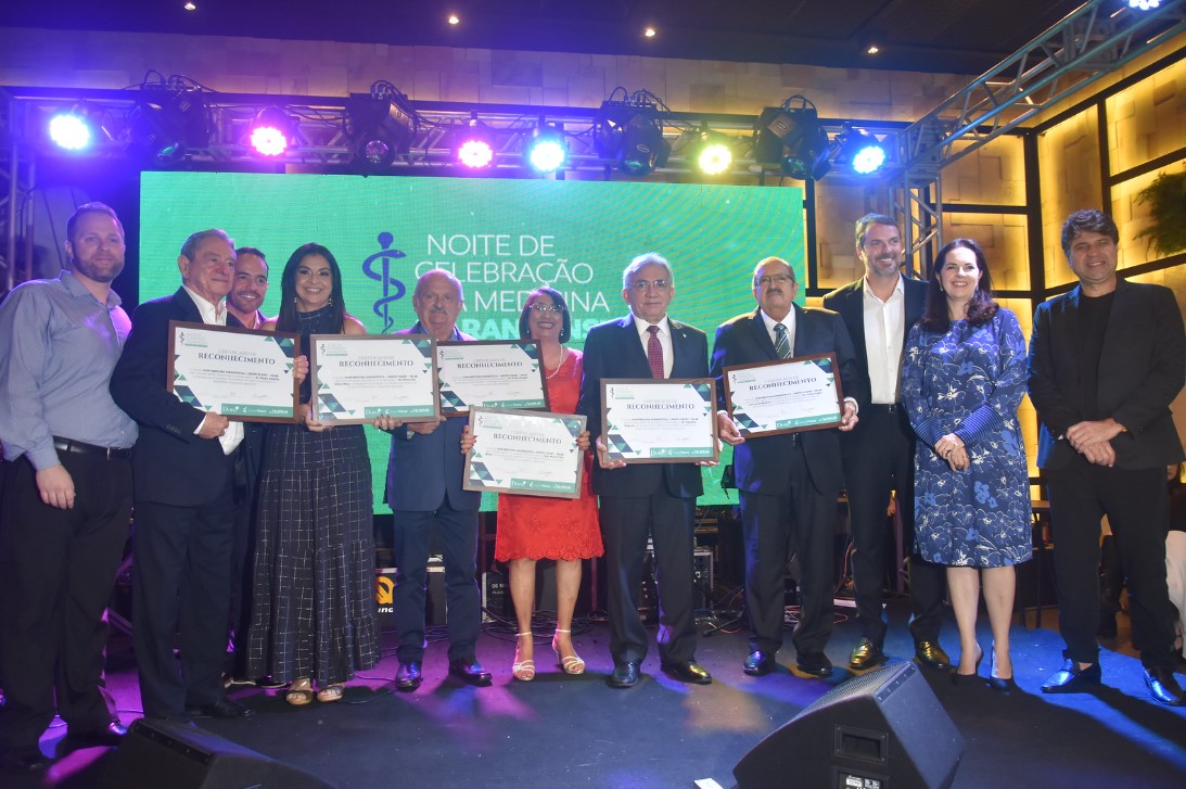 Noite de Medicina Maranhense homenageia médicos por seus serviços no Maranhão.jpg