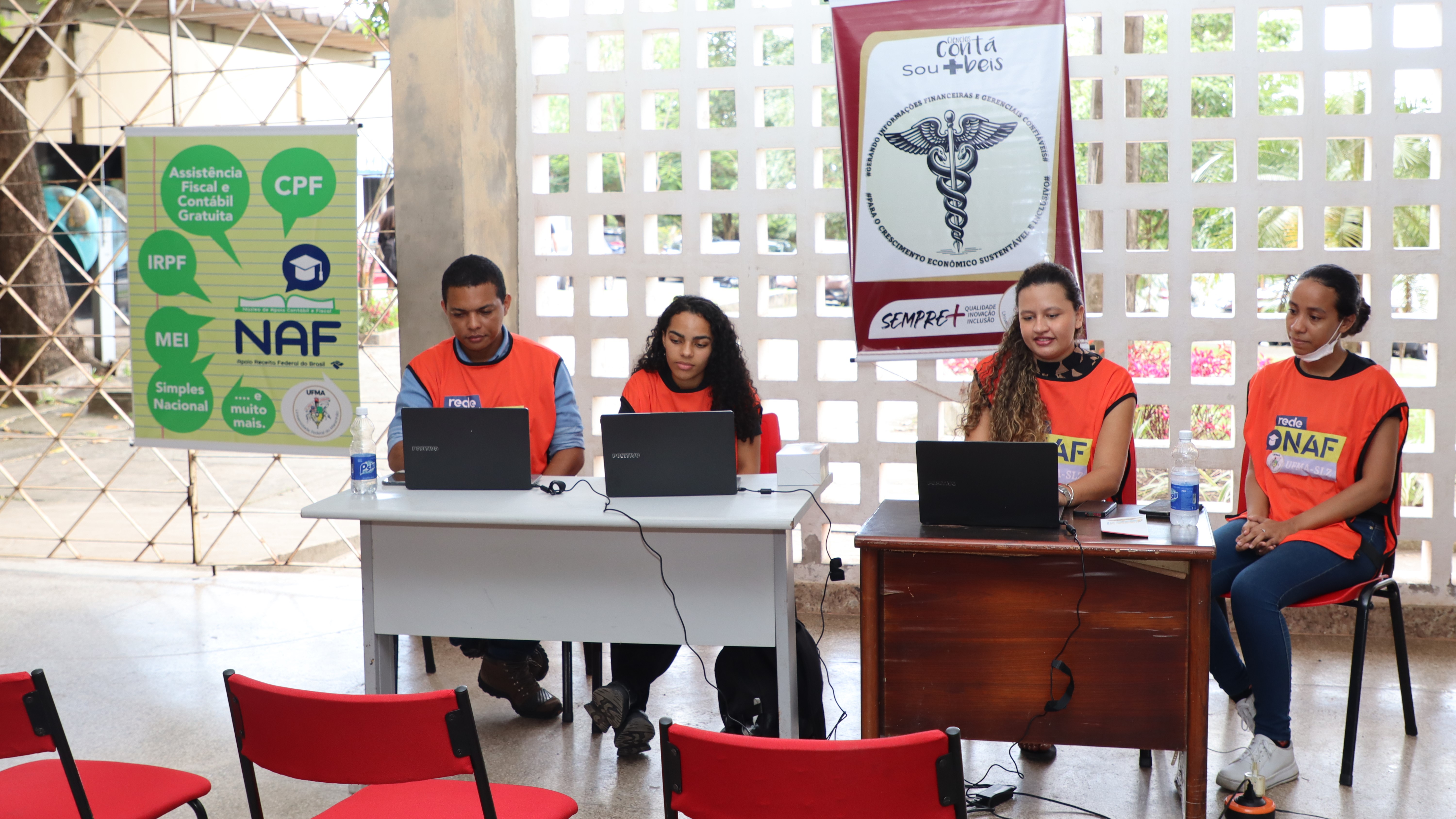 Núcleo de Apoio Fiscal e Contábil da UFMA orienta contribuintes sobre a declaração do IR 2025