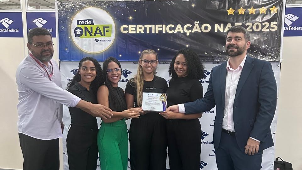 O Núcleo de Apoio Fiscal e Contábil da UFMA recebe premiação da Receita Federal pelas contribuições sociais promovidas