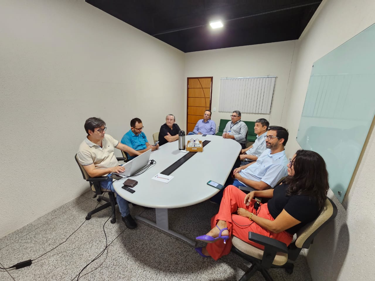 Pesquisadores do IEE-UFMA realizam reunião com o secretário de Estado de Desenvolvimento Econômico e Programas Estratégico.jpeg