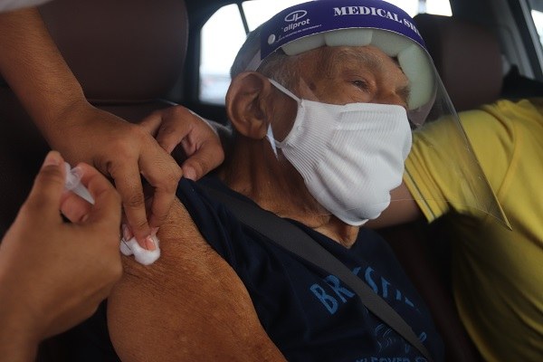 Prefeitura de São Luís abre, na UFMA, posto de vacinação contra a Covid para idosos a partir de 85 anos.JPG