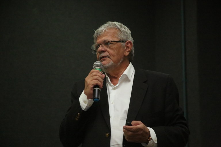 Professor da UFMA ministra palestra de abertura da Semana Nacional de Ciência e Tecnologia na UFTM