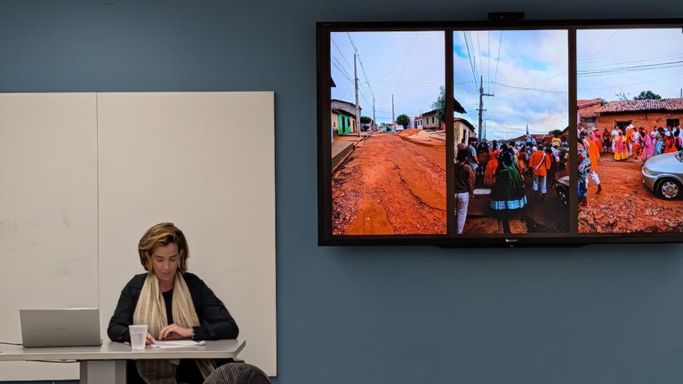 Professora da UFMA participa de programa internacional e apresenta pesquisa sobre religiosidade amazônica nos Estados Unidos