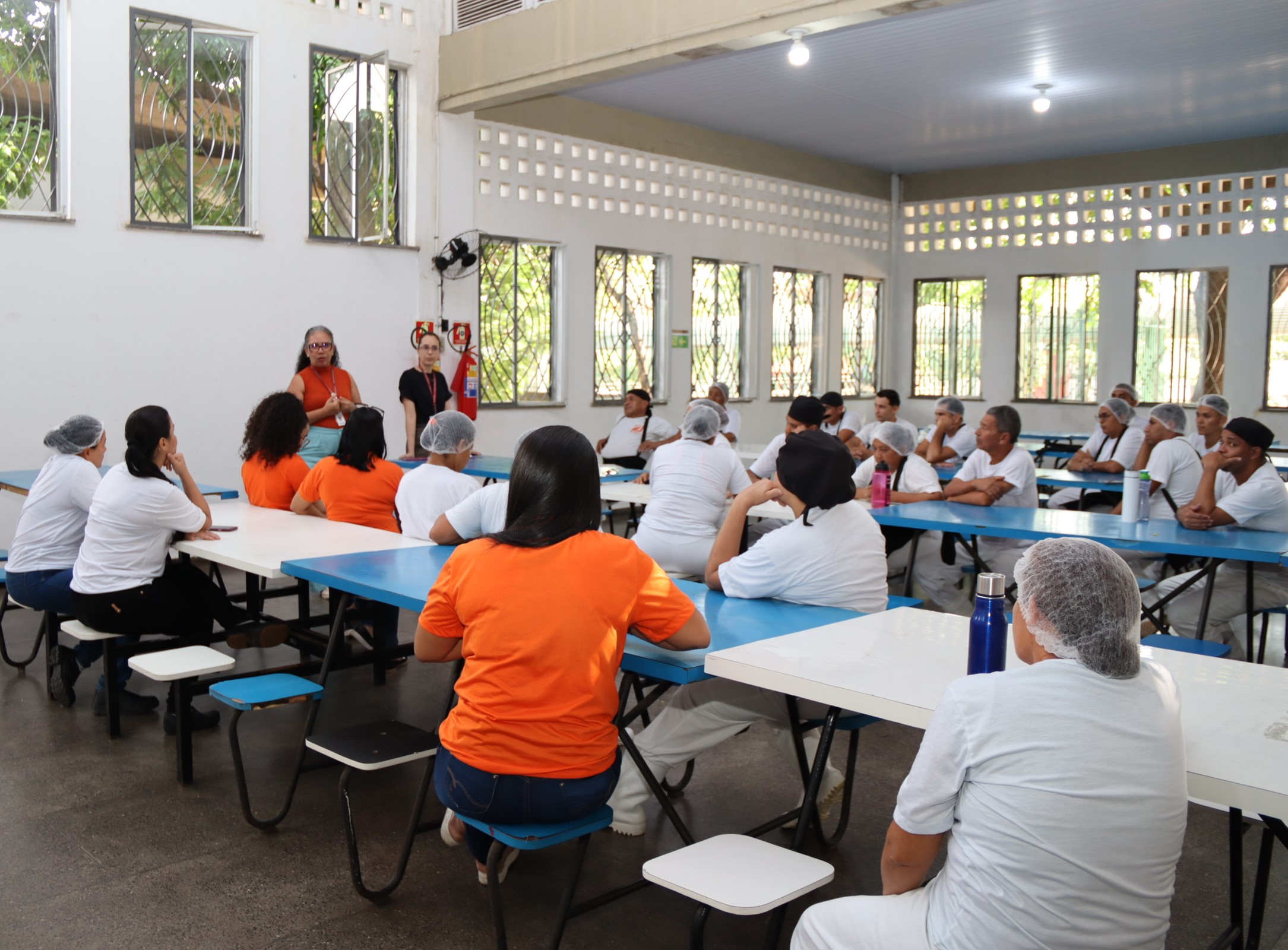 Projeto "Acessibilidade se aprende em casa" é realizado no Restaurante Universitário