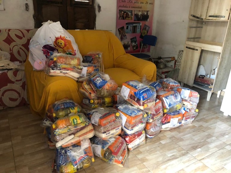 Quarta etapa do Bibliotecas da UFMA Solidárias viabiliza compra de piso para reforma de creche comunitária (4).jpeg