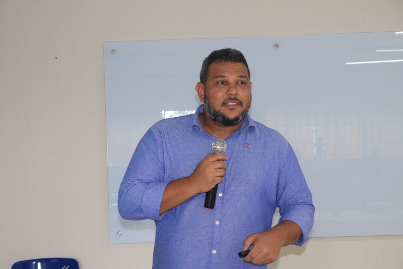 Apresentação Ageufma - Danilo no simpósio de Grajaú