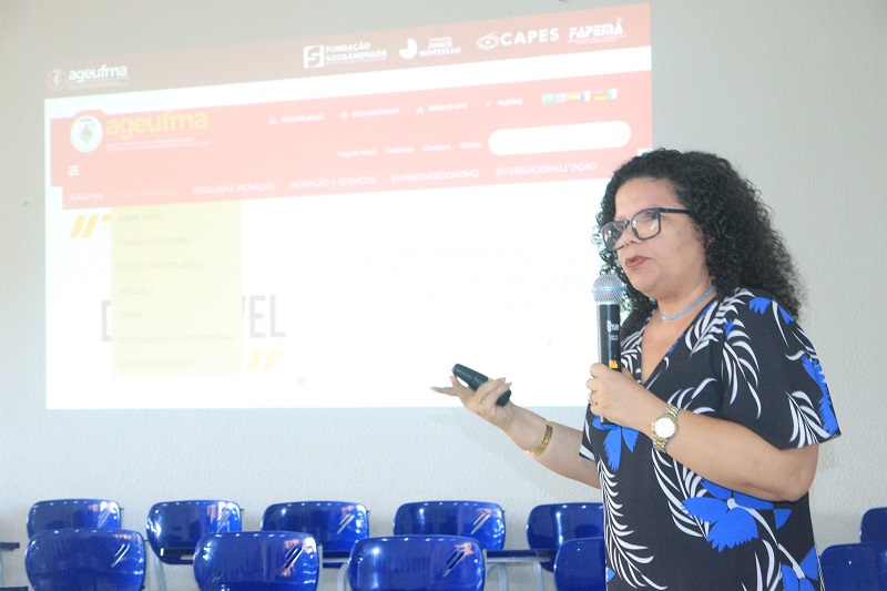 Apresentação Ageufma - Flávia no simpósio de Grajaú