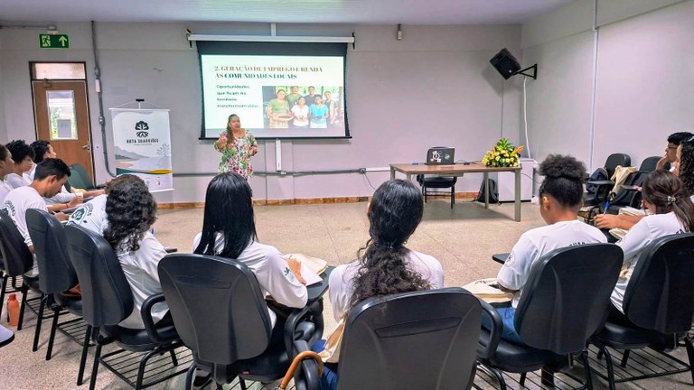 Rota Guardiões: UFMA, Vale e ReappMobi capacitam jovens condutores para o turismo de base comunitária na região Itaqui-Bacanga