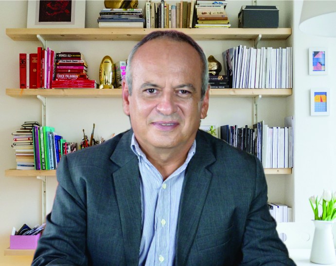 Servidor da UFMA lança livro com temática “violência contra a mulher”