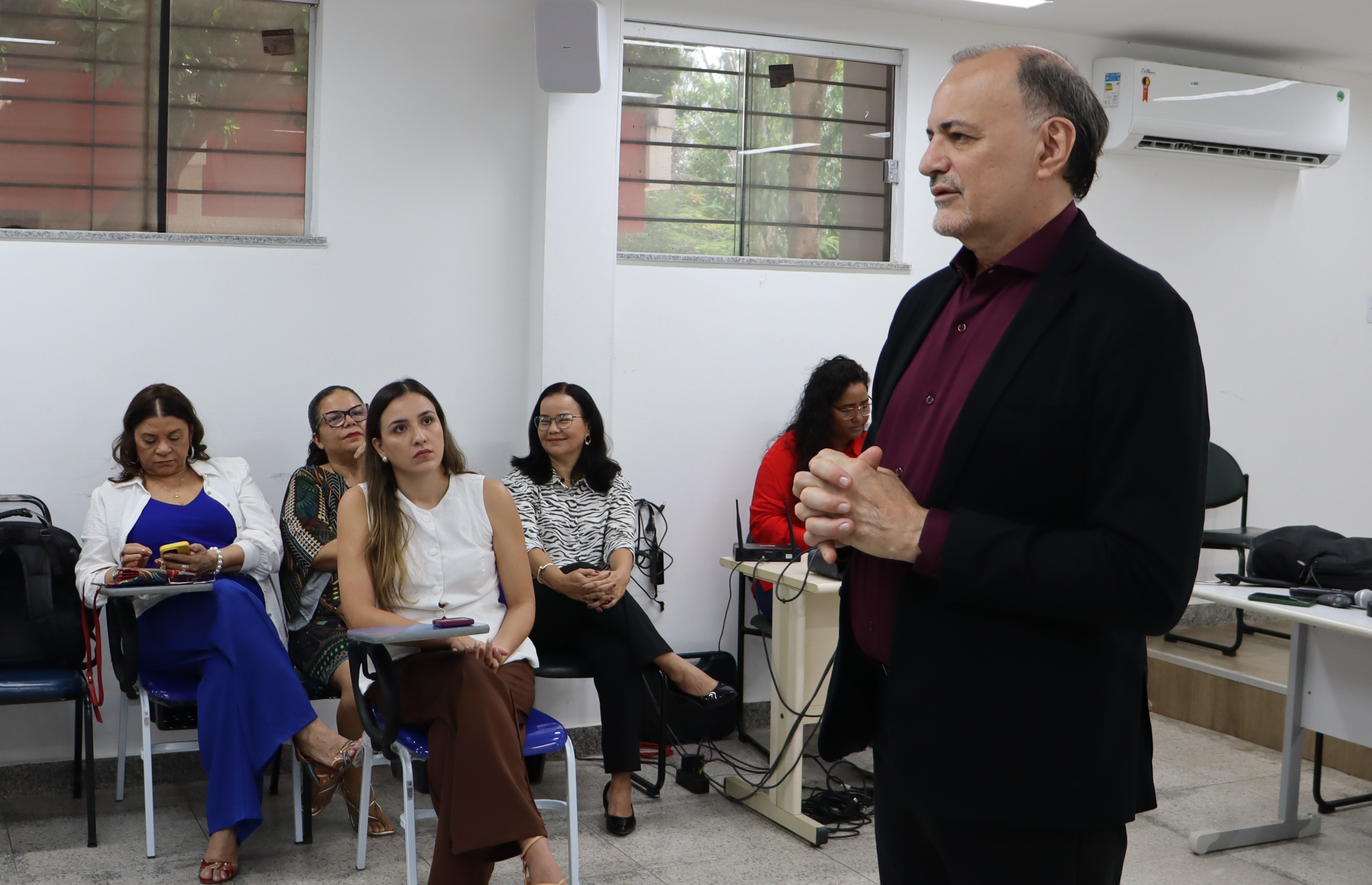 Técnicos Administrativos em Educação (TAES) concluem curso de capacitação do Programa de Modernização da UFMA