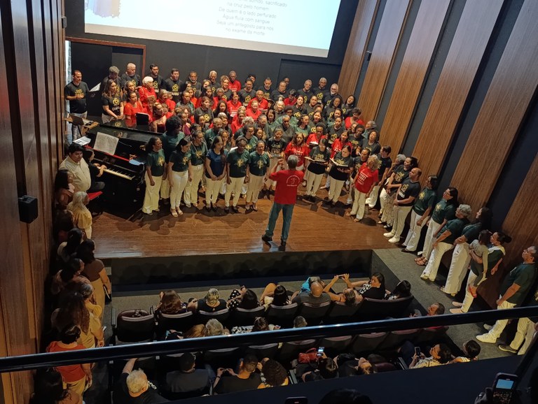 Tradição, fé e arte coral emocionam público no Recital de Páscoa 2025 da UFMA