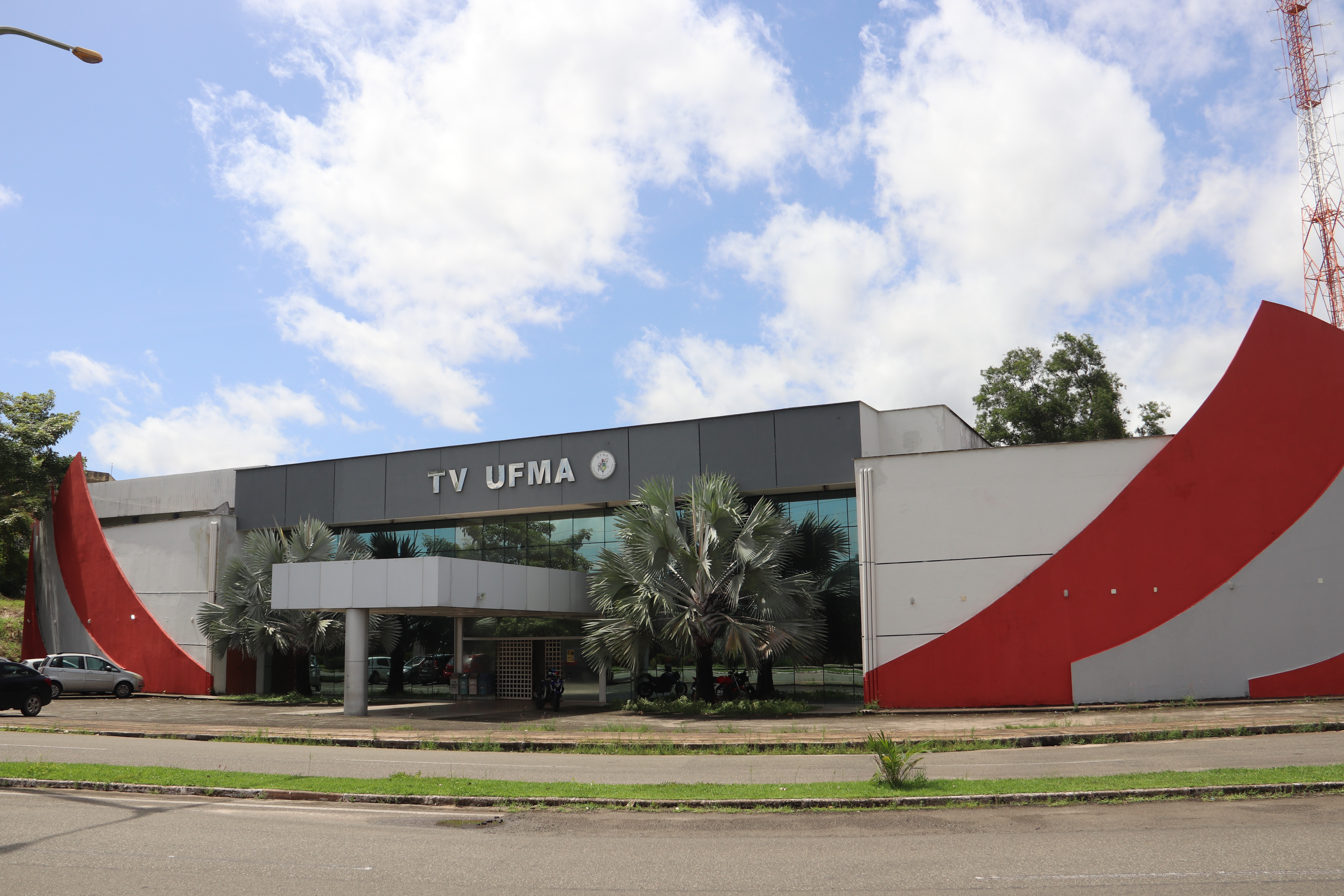 Foto TV UFMA.JPG