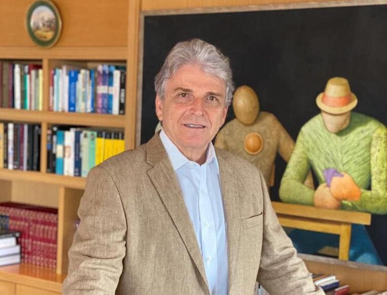 UFMA concede Mérito Cultural Personalidade Nacional ao escritor e médico Gilberto Schwartsmann.webp