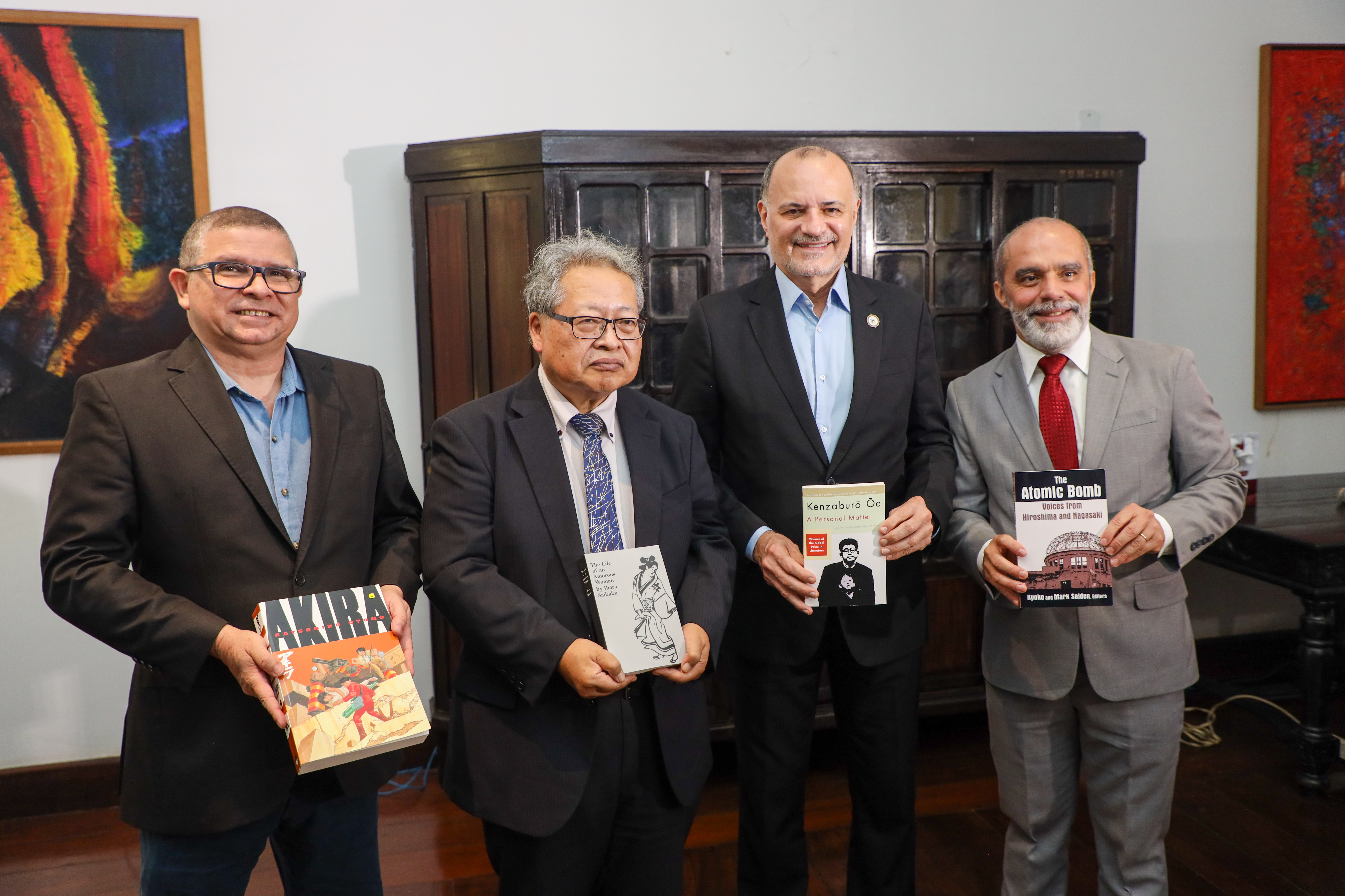 UFMA e Consulado-Geral do Japão fortalecem parcerias por meio da doação de livros do programa Read Japan Project