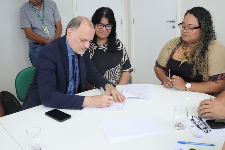 UFMA e INCRA assinam termo para Identificação e Delimitação de Territórios Quilombolas no Maranhão