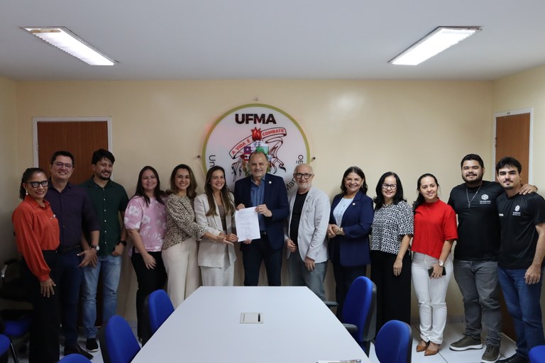 UFMA e SEMUS firmam acordo de cooperação técnica para aprimorar a assistência médica municipal