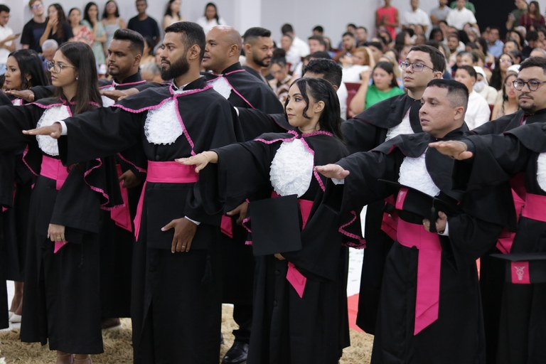 UFMA Imperatriz concede grau a 117 formandos do primeiro semestre de 2025