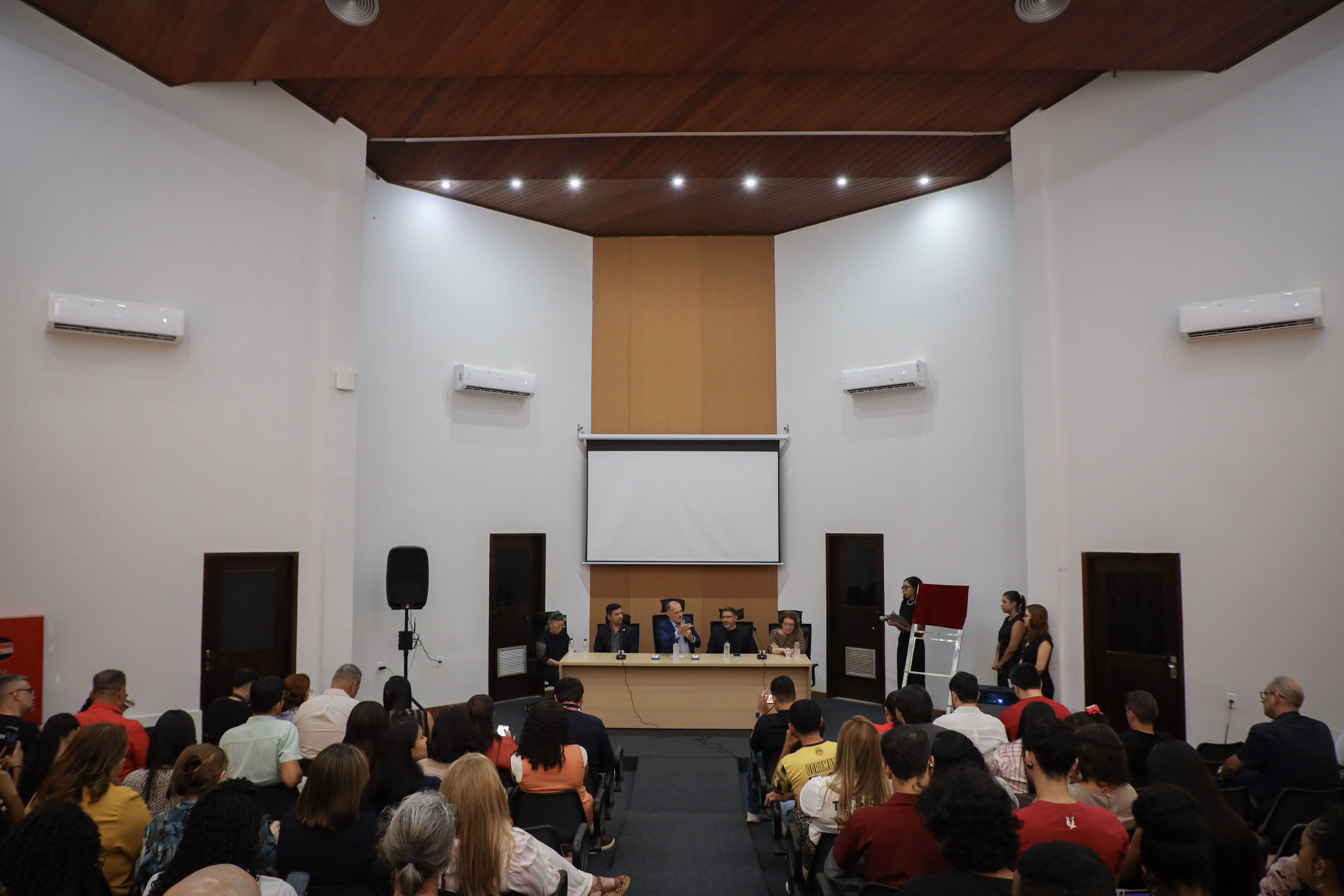 UFMA inaugura novas instalações do Auditório Mário Meireles no Centro de Ciências Humanas