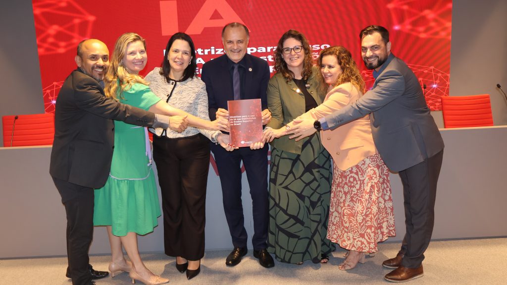 UFMA participa de discussões sobre inovação e Inteligência Artificial em políticas de educação superior