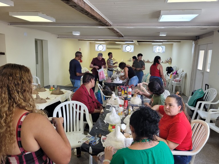 UFMA realiza 8ª Oficina de Máscaras de Fofão