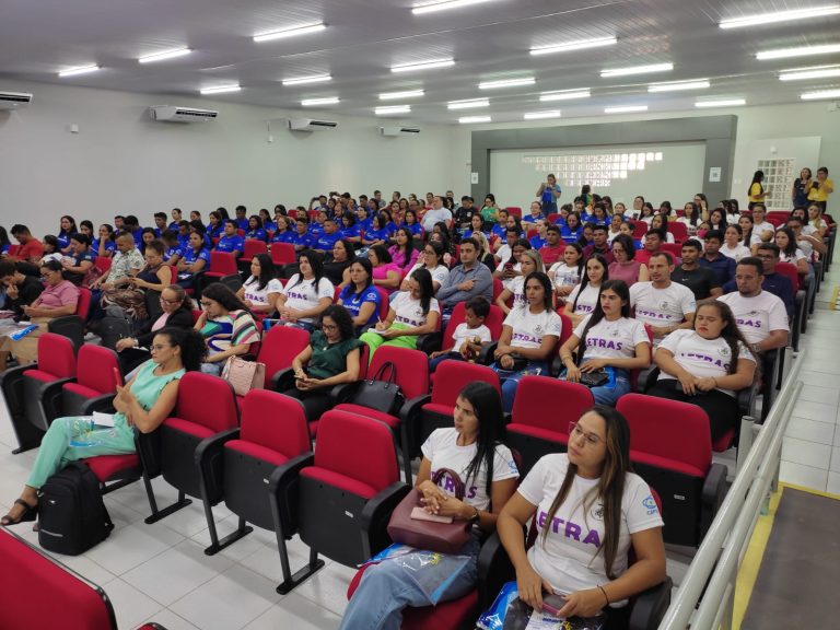 UFMA realiza seminário de abertura do PARFOR em Imperatriz