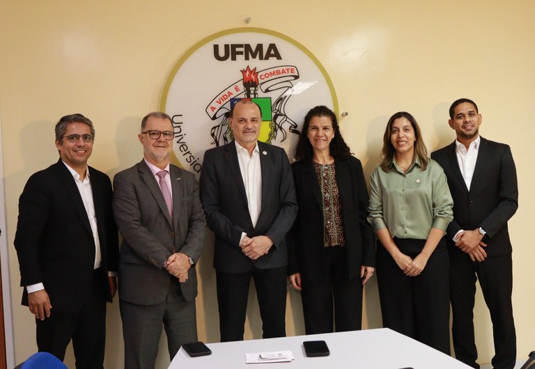 UFMA recebe representantes do BNDES e do Consórcio Nordeste para impulsionar linhas de financiamento no Maranhão