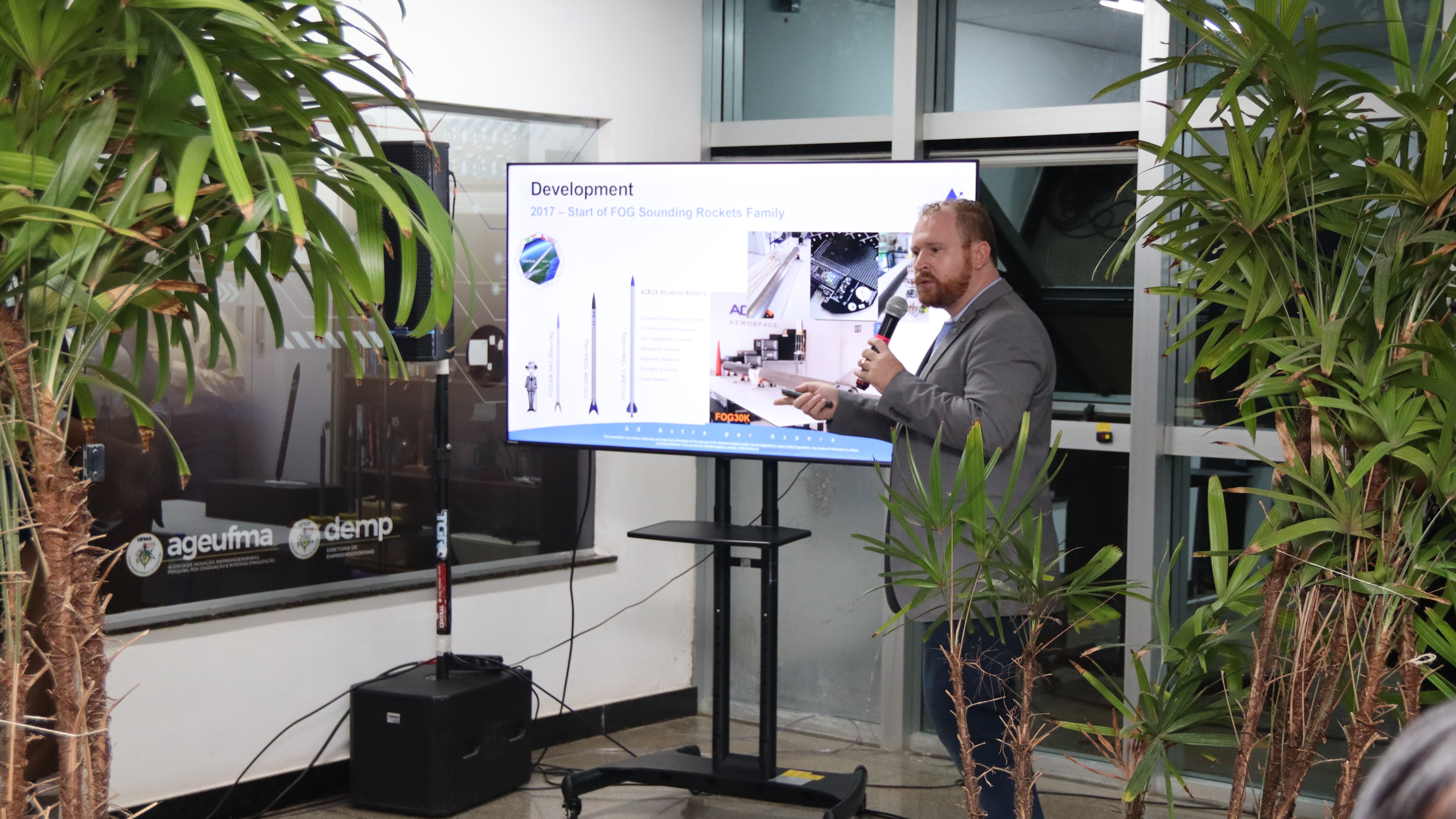 Em visita a UFMA, ministra Luciana Santos acompanha o teste de propelente do Veículo Lançador desenvolvido pela Acrux Aerospace Technologies