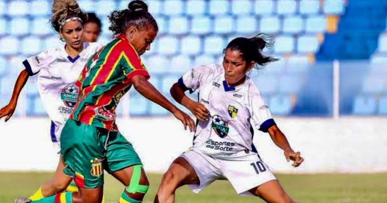 futebol feminino.jpg