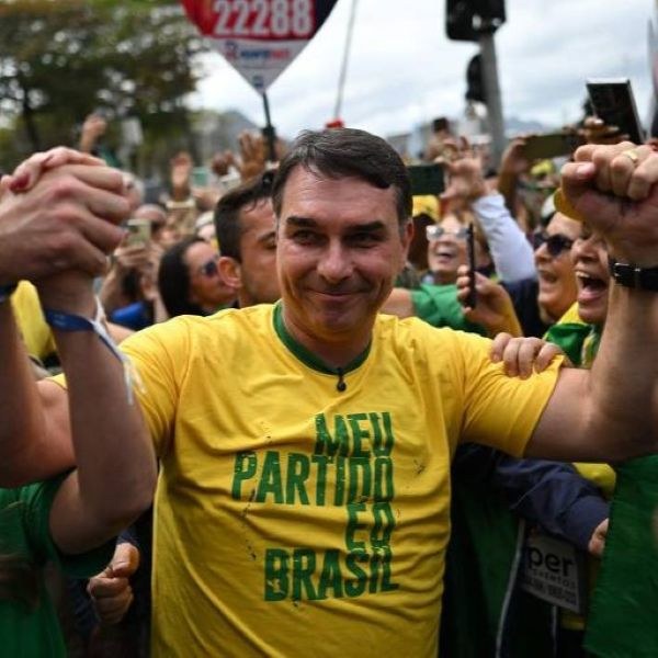 IMAGEM - FOLHA DE SÃO PAULO.jpg