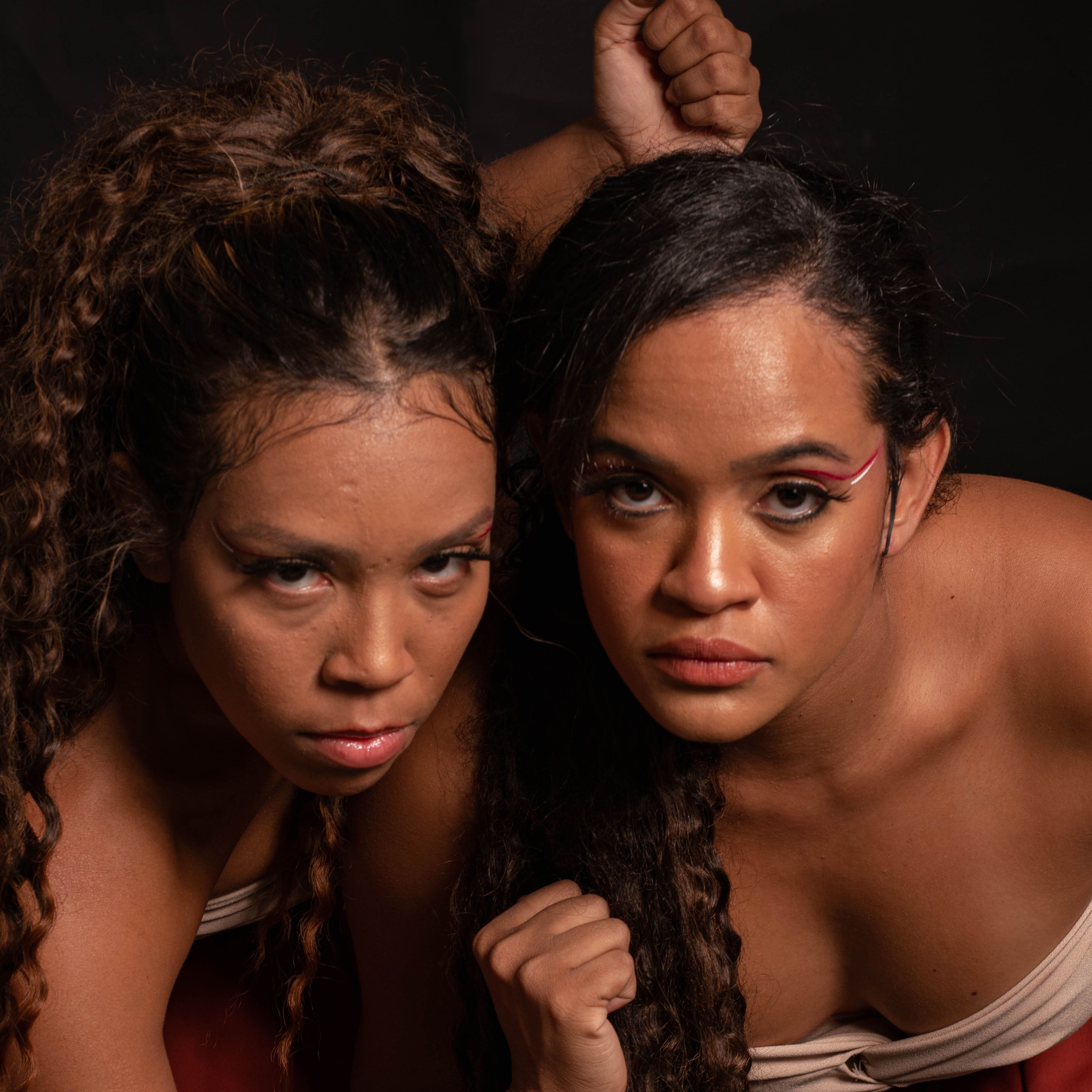 As bailarinas Rebeca Carneiro e Andressa Brandão e o espetáculo “Abayomi” - Foto2 - Patrícia Adélia_Divulgação.jpg