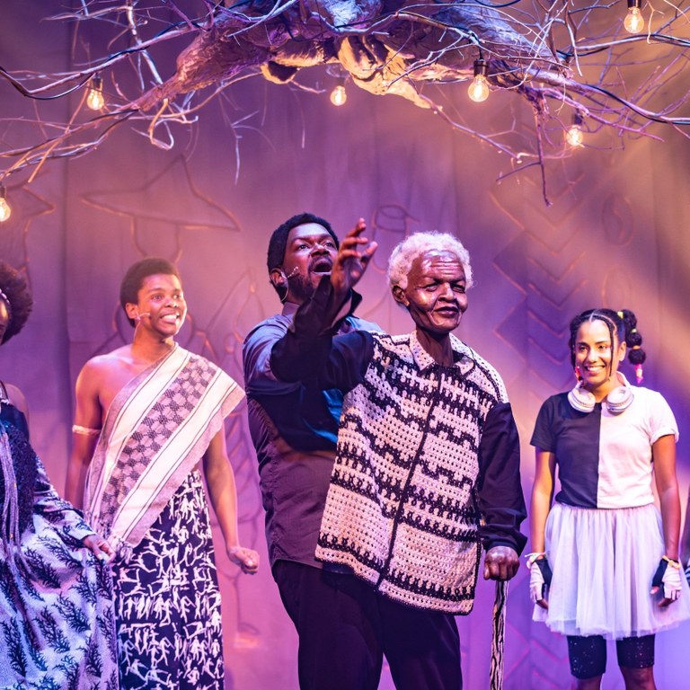 Espetáculo Nelson Mandela 1.jpg