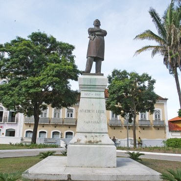 HISTÓRIA
