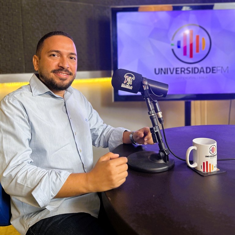 Pesquisa destaca experiência do programa Vida Ativa, da Rádio Universidade FM, como ferramenta de inclusão e cidadania