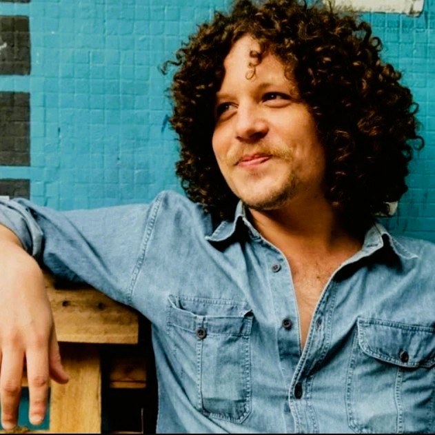 Cantor Chico Chico foi destaque no programa da 106.jpg